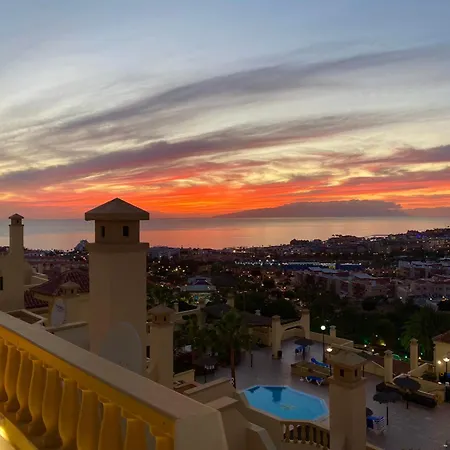 Panoramic View With Big Terrace * 아데제