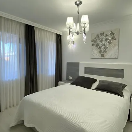 Апартаменты Panoramic View With Big Terrace Адехе