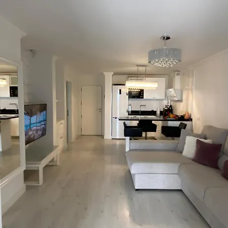 Panoramic View With Big Terrace Apartamento