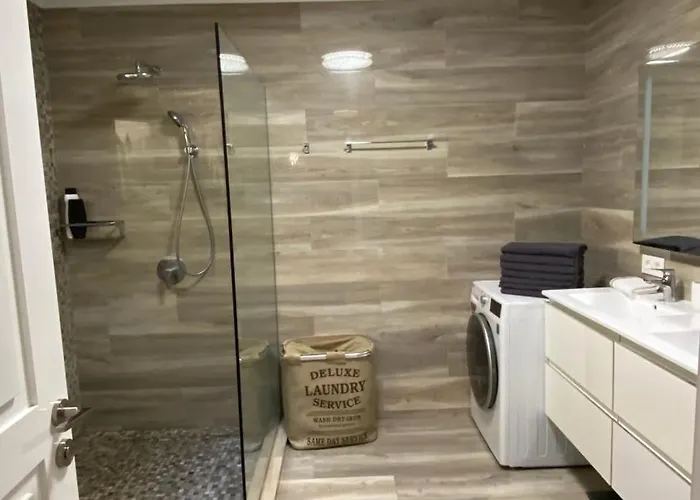 Panoramic View With Big Terrace *